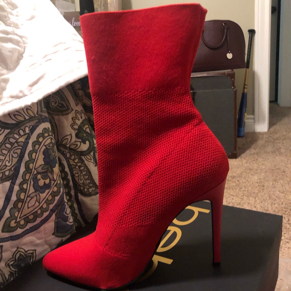 Steve Madden red booties